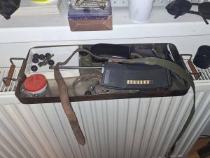 Cizinec vyráběl, jeho partnerka především prodávala