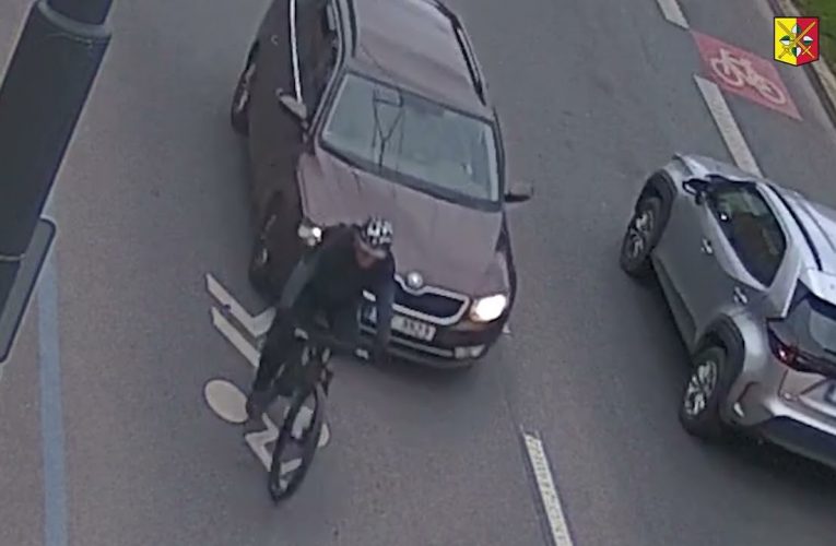 Hledáme podezřelého řidiče