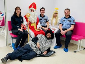 Mikulášské darování krve a plazmy policistů v Olomouci a Prostějově