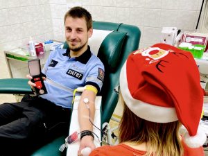 Mikulášské darování krve a plazmy policistů v Olomouci a Prostějově