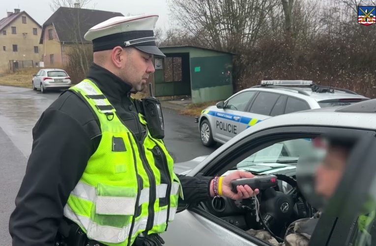 Policisté se na Karlovarsku zaměřili na rychlost