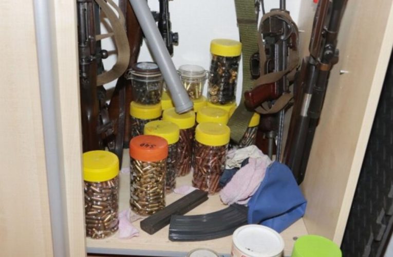 Senior se „vyzbrojil“