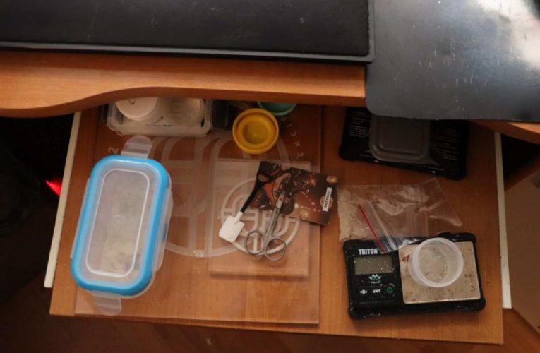 Za distribuci drog padla obvinění